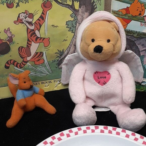 Winnie the Pooh and Disney bundle - Picture 3 of 10